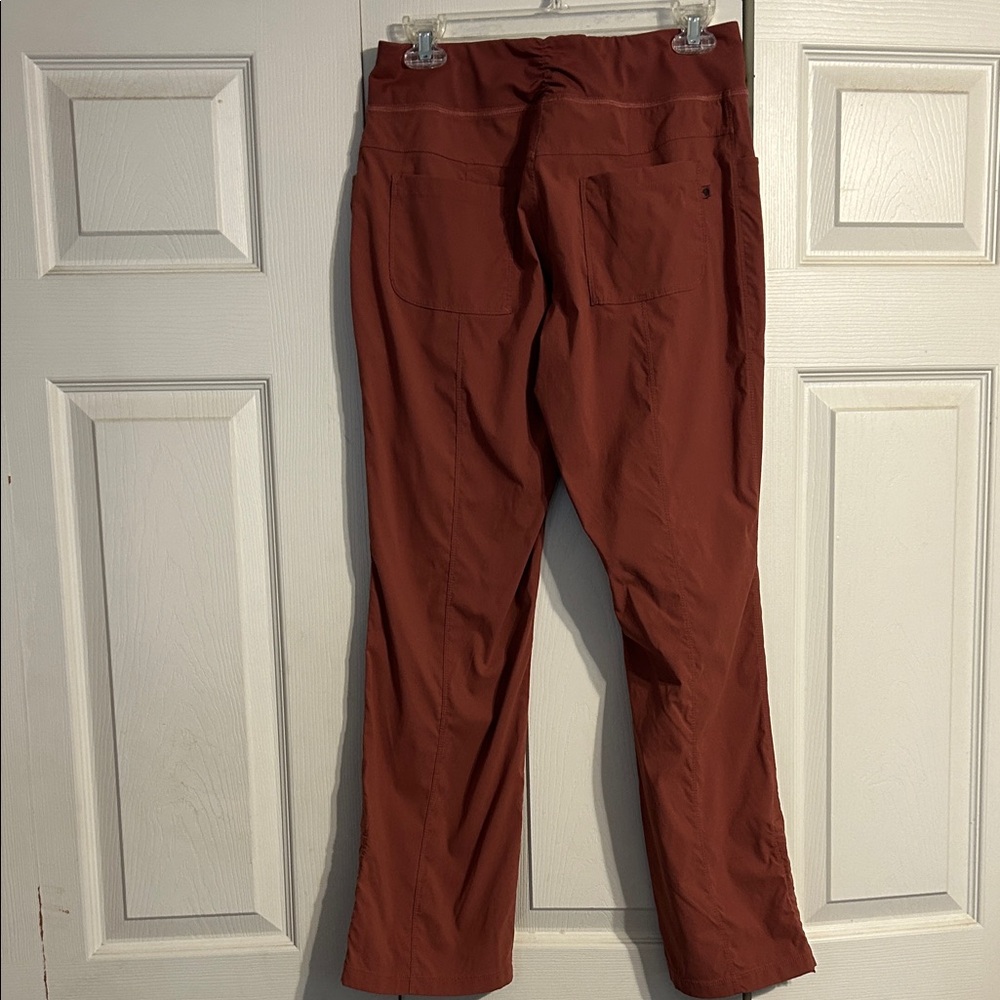 Mountain Hardwear Rust Mauve Brown Athleisure Pants Medium Short Outdoor Hiking - Picture 6 of 10